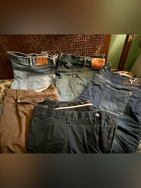 Lot or 5 Big and Tall size men’s bottoms - Levi’s, Covec Bull-it jeans, Oakhill